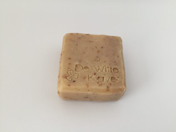 Ambachtelijke Havermout/Kamille zeep