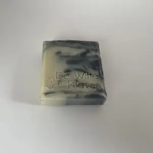 Ambachtelijke Actieve kool zeep